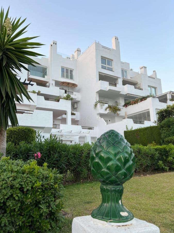 Playa Cristo Amazing Beach Terrace Appartment Estepona Luaran gambar