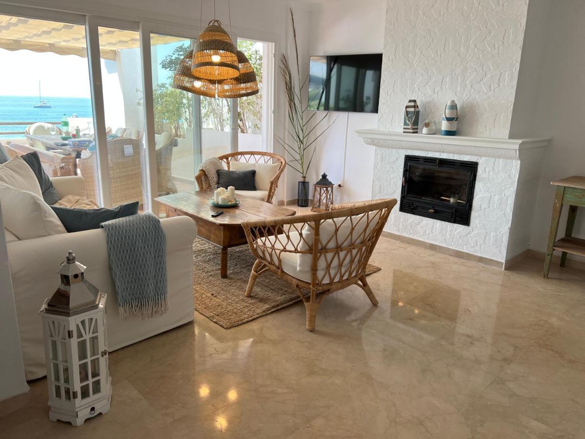 Playa Cristo Amazing Beach Terrace Appartment Estepona Luaran gambar
