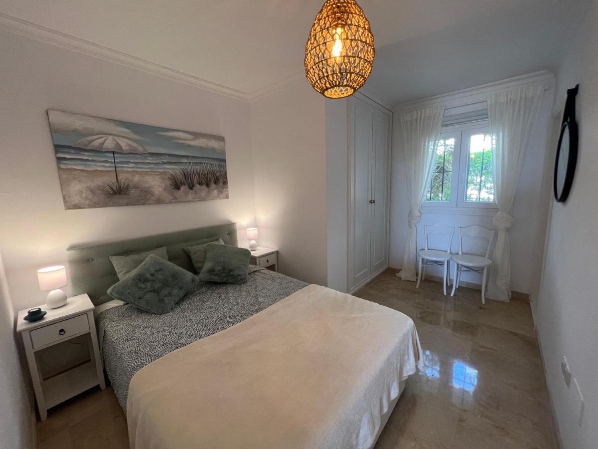 Playa Cristo Amazing Beach Terrace Appartment Estepona Luaran gambar