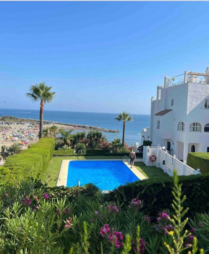 Playa Cristo Amazing Beach Terrace Appartment Estepona Luaran gambar